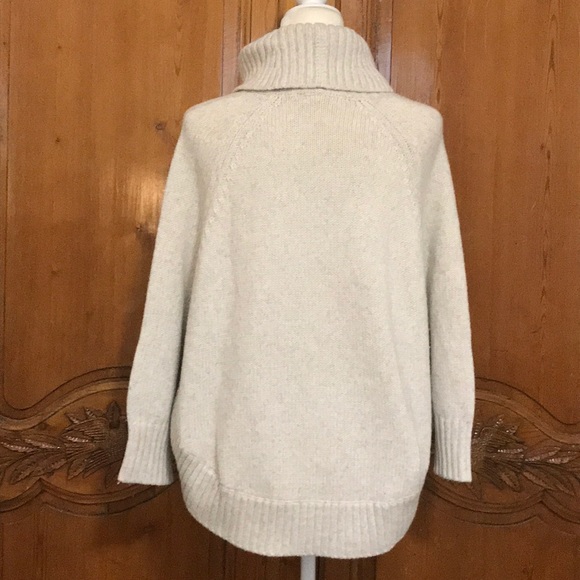 SOFT Joie Bat Wing Sleeve Pull Over Sweater - Picture 2 of 5